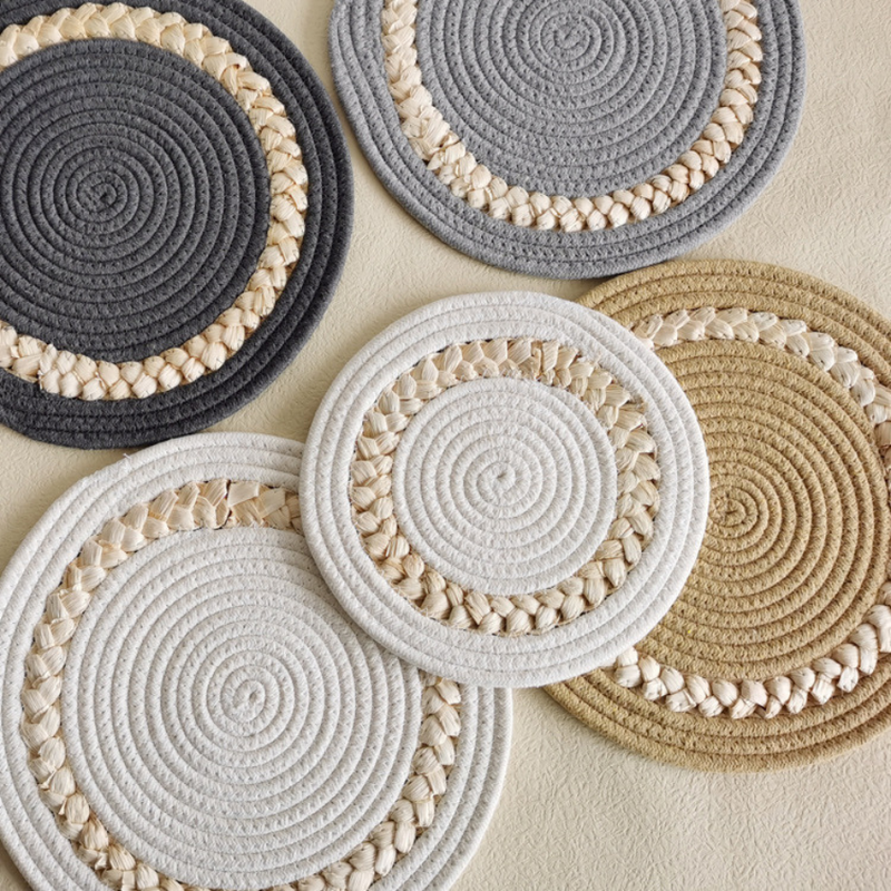 Natural Woven Jute Round Placemat - Heat Resistant, Eco-Friendly, Rustic Table Décor