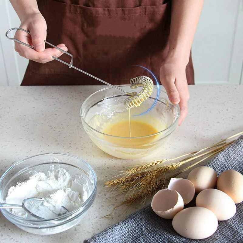 Durable Stainless Steel Egg Beater - Perfect for Effortless Egg Mixing and Baking