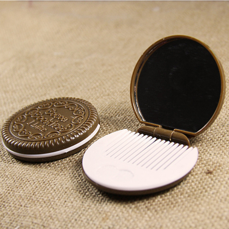 Compact Foldable Hair Comb with Mirror - Cookie Shape, Perfect for On-the-Go Styling