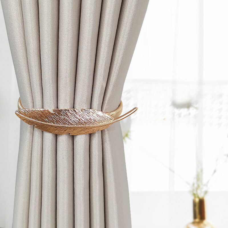 1 Piece - Elegant Feather-Shaped Metal Curtain Tieback - Stylish and Functional Decorative Holder