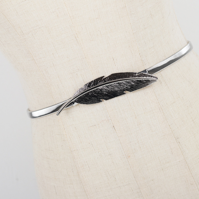 1 Piece - Elegant Feather-Shaped Metal Curtain Tieback - Stylish and Functional Decorative Holder