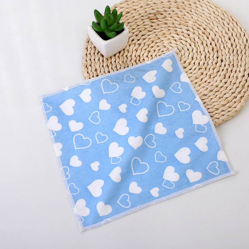 1 Piece - High-Absorbency Heart Patterned Cotton Cleaning Cloth - Soft and Durable - 30cm x 30cm