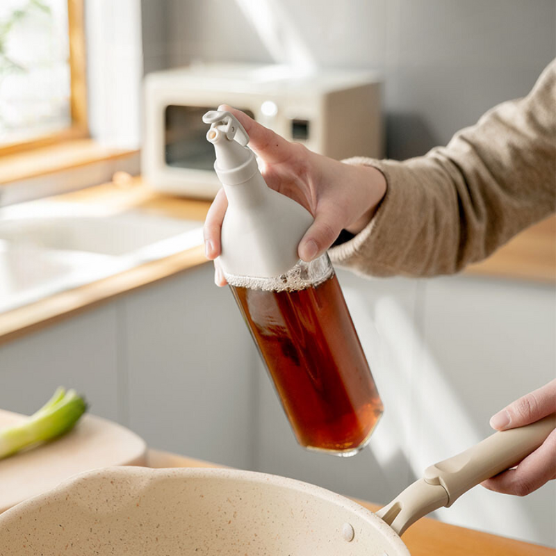 Versatile Oil and Vinegar Dispenser Bottle with Leak-Proof Nozzle and Modern Design